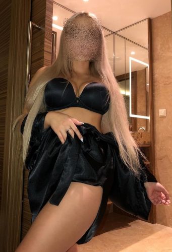 adana yeni sarisin escort almira 5